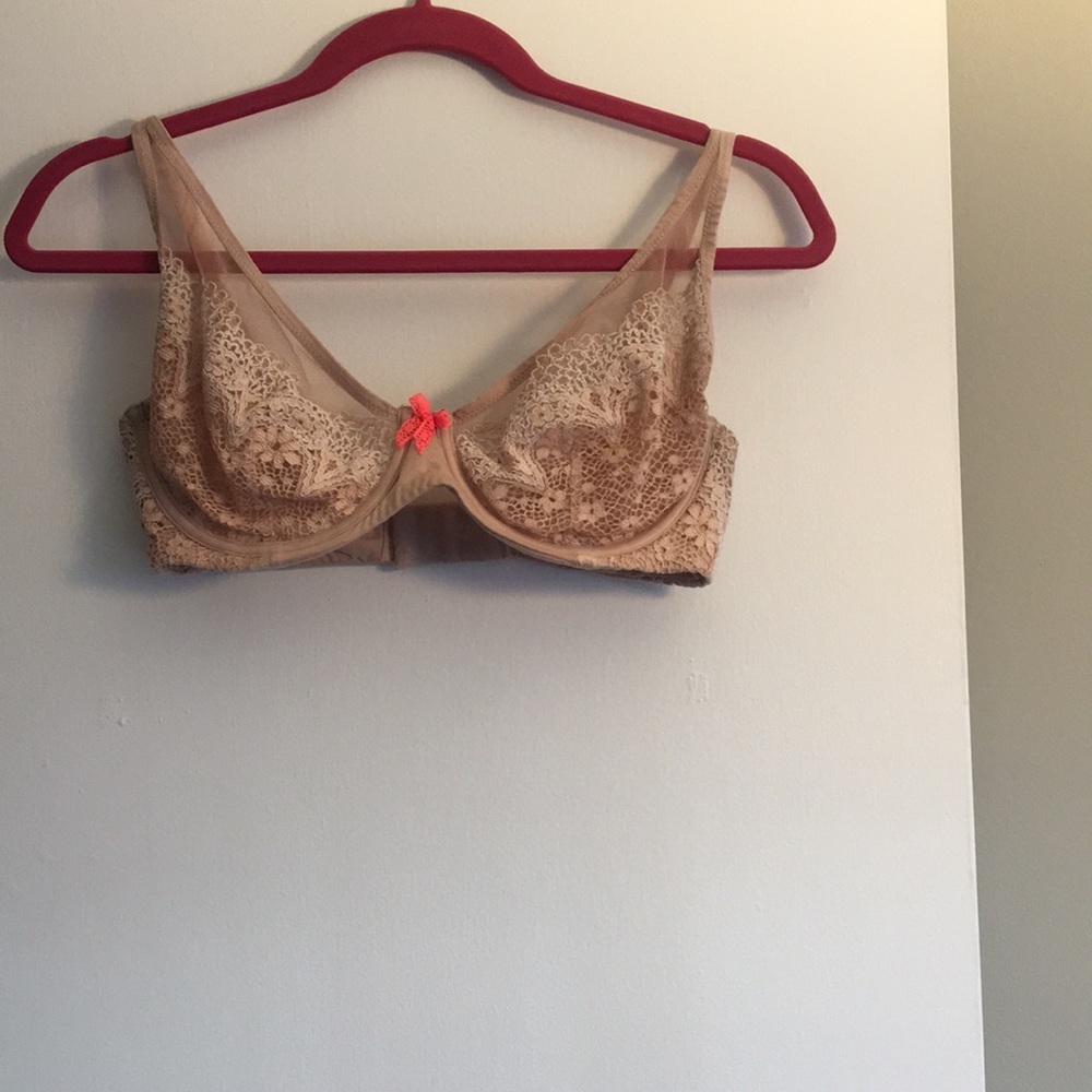 Victoria’s Secret Demi Bra